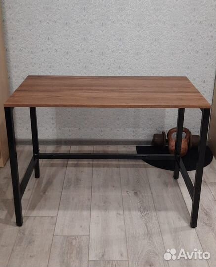 Стол в стиле лофт