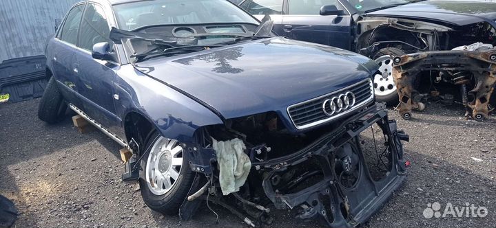 Кронштейн переднего бампера audi a4 б5