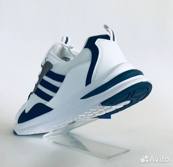 Кроссовки 44р Adidas Новые