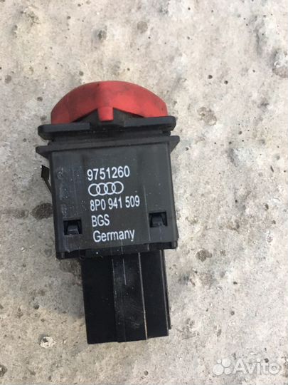 Кнопка аварийной сигнализации Audi A3 8P(3632)