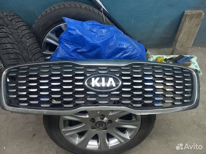 Решетка радиатора kia sorento prime