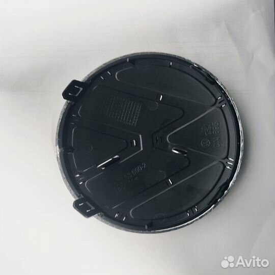 Эмблема решетки радиатора VW Polo 14-19г