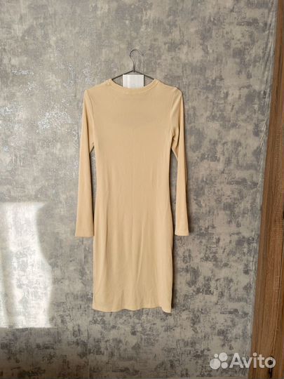 Платье трикотажное женское лапша 40 42 бежевое