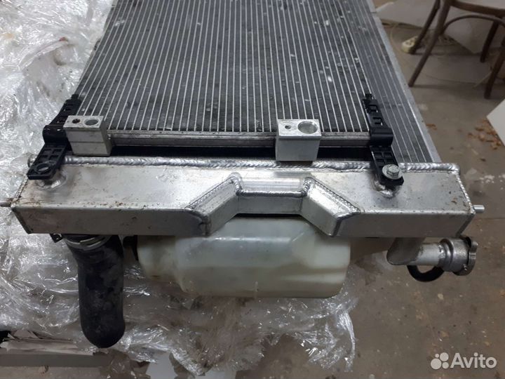 Кассета радиаторов Subaru Impreza