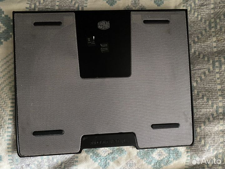 Охлаждающая подставка для ноутбука