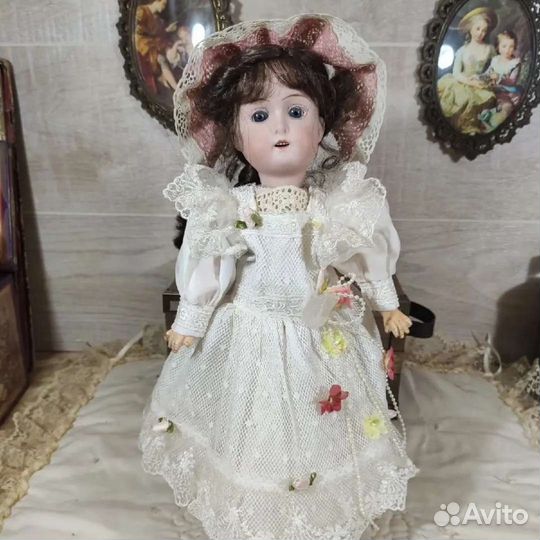 Антикваная кукла Goebel Germany