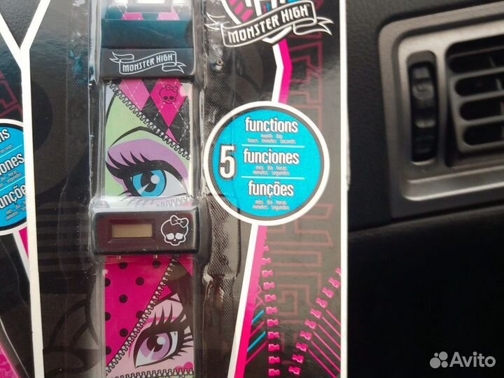 Электронные часы монстр хай