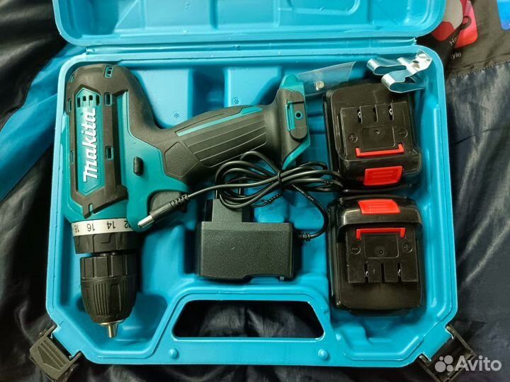 Шуруповерт makita