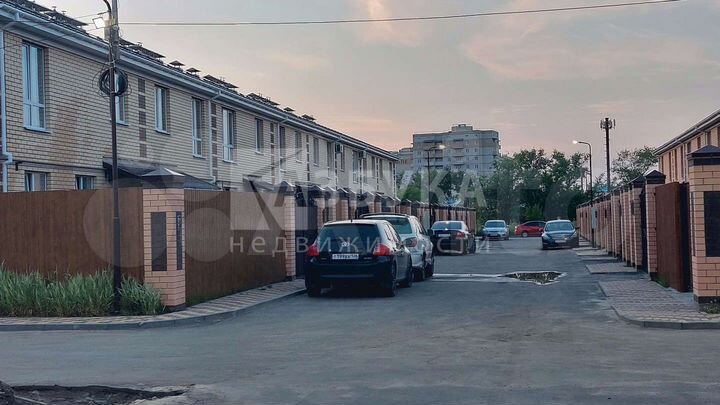 Таунхаус 68 м² на участке 1 сот.