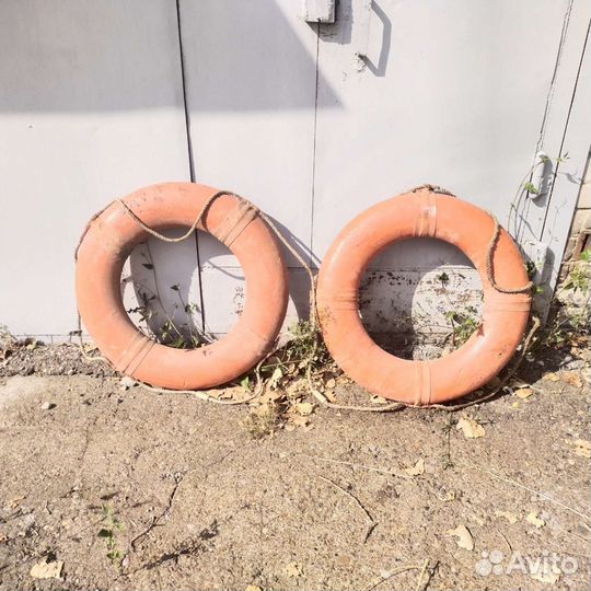 Спасательный круг бу