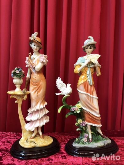 Фарфоровые статуэтки две франзуженки