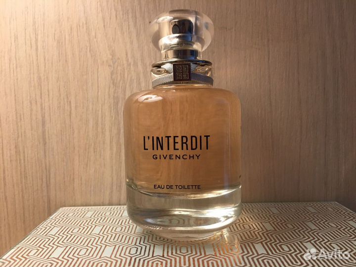 Mona di Orio, Amouage и др., распив