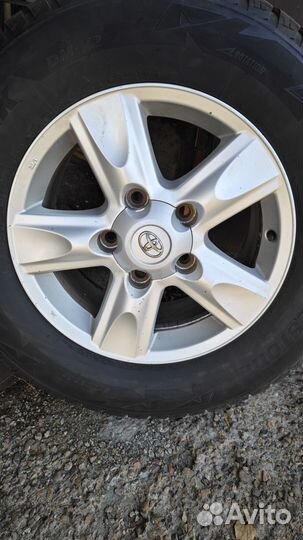 Оригинальный комплект колес Toyota Land Cruisre200