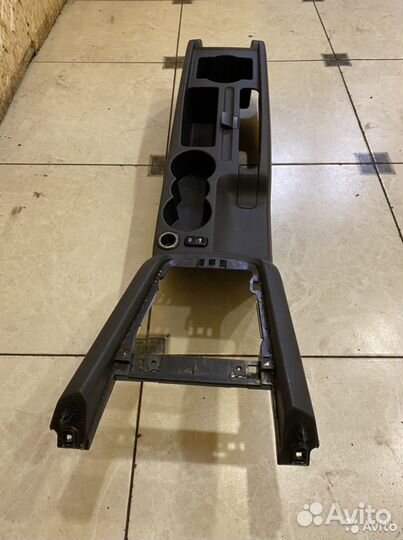 Консоль тоннеля Skoda Octavia А5