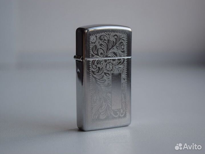 Зажигалка бензиновая zippo slim