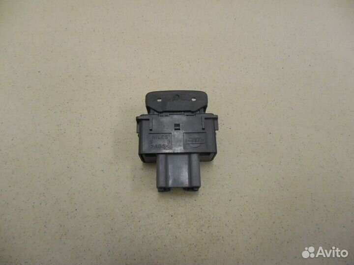 Кнопка обогрева сидений FX (S50) 2003-2007