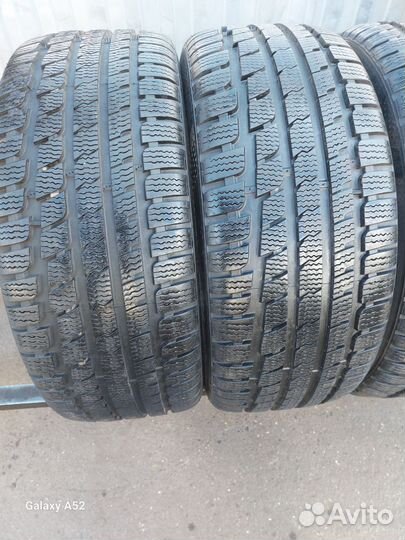 Kumho WinterCraft KW27 215/45 R17 91V