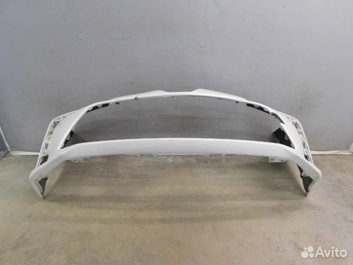 Бампер передний Toyota Corolla