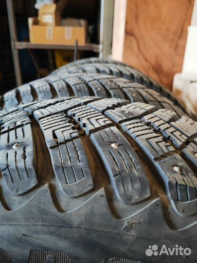 Goodyear UltraGrip Ice Arctic SUV 225/65 R17 102T