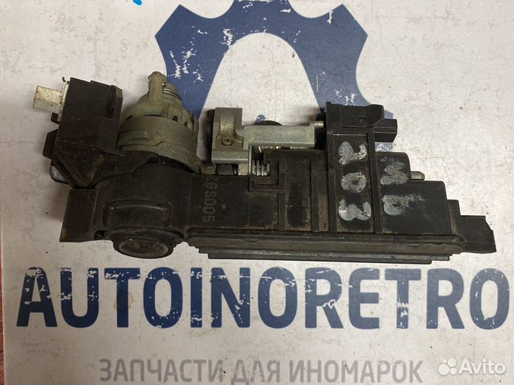 Ручка открывания багажника Mercedes A2037500093