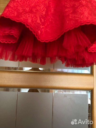 Шикарное платье Unona на 5-6 лет