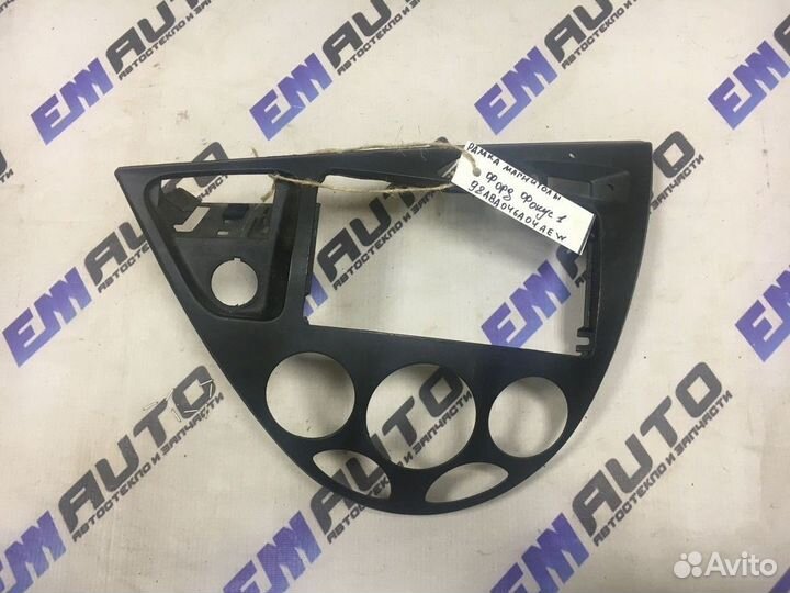 Рамка магнитолы Форд Фокус 1