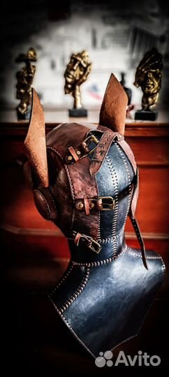 Маска из натуральной кожи. Полностью ручная работа