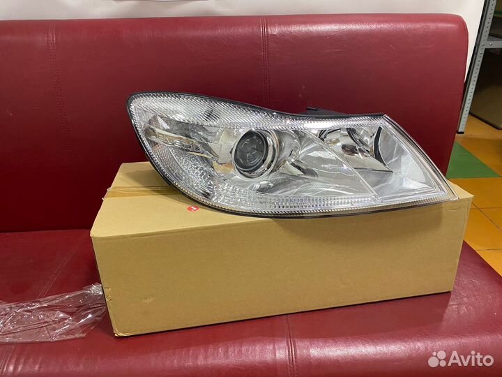 Фара Skoda octavia a5 левая/правая
