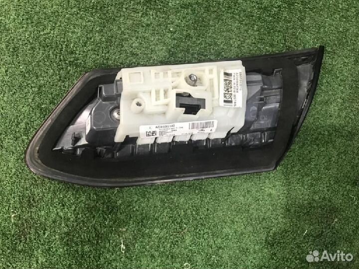 Фонарь задний внутренний левый Mercedes-Benz E-Class