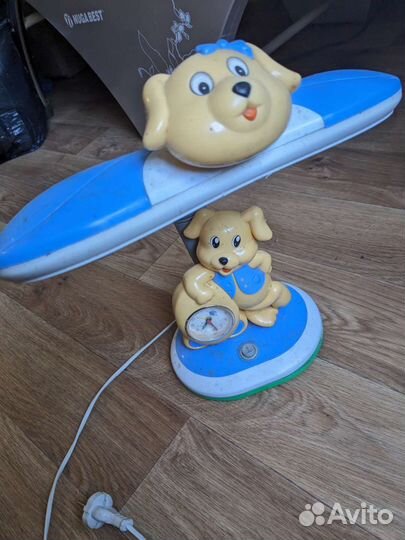 Настольная лампа