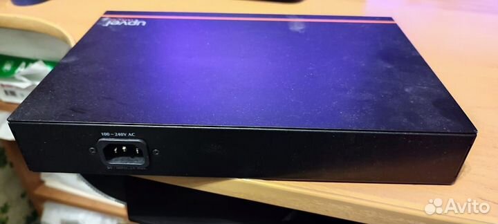 Коммутатор Upvel UP-228GE