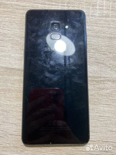 Samsung Galaxy A8+, 4/64 ГБ