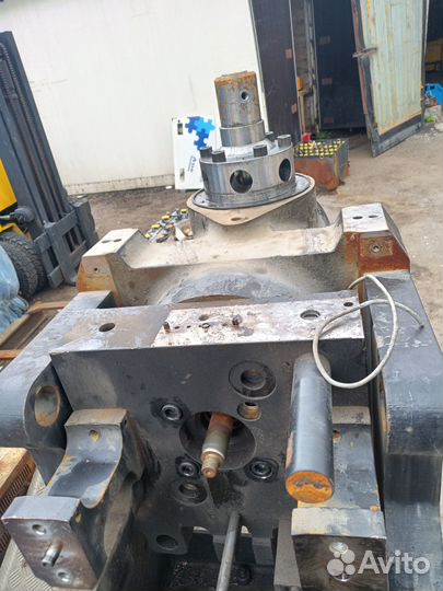 Гидроцилиндр 150 т тпа emgel Viktori 1050/150