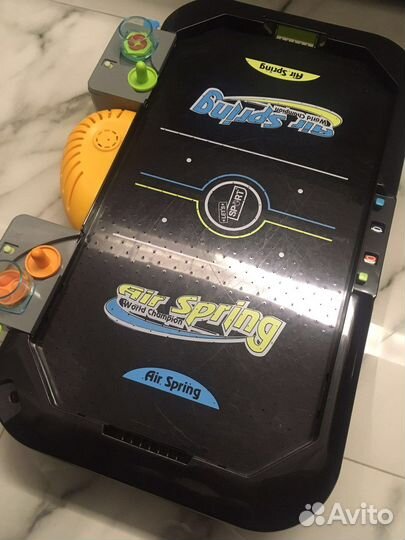 Аэрохоккей настольный детский на батарейках