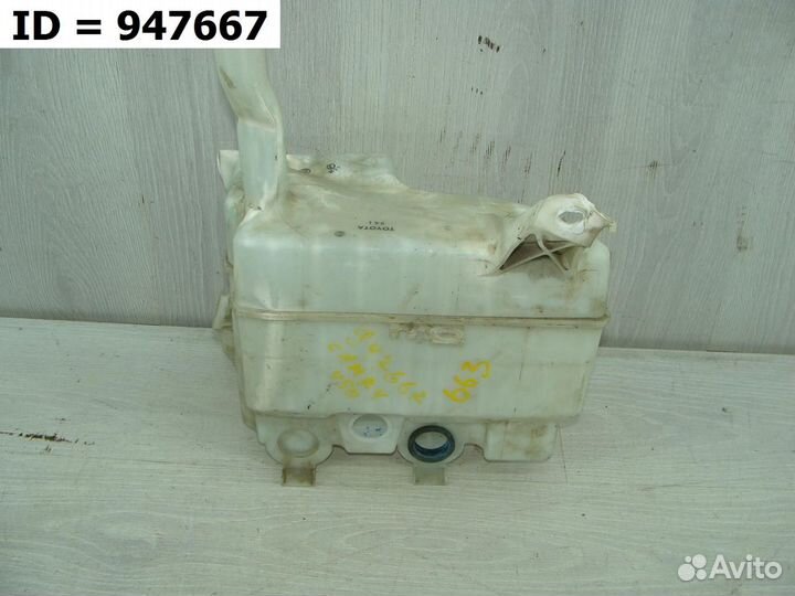 Бачок омывателя Toyota Camry