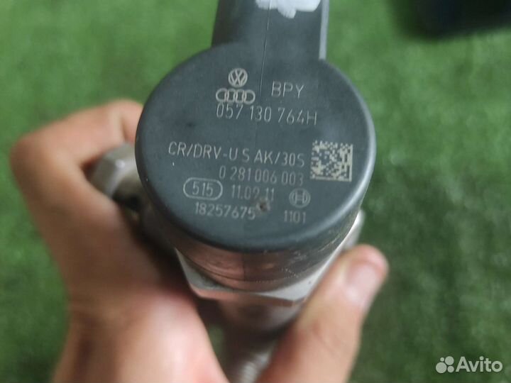 Топливная рампа Volkswagen Touareg 3.0 TDI