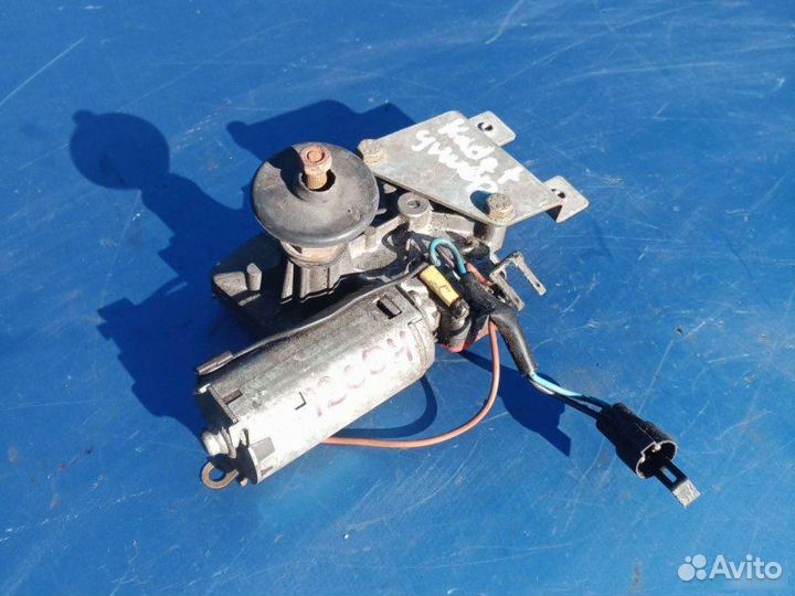 Мотор стеклоочистителя задний Opel Kadett 1989