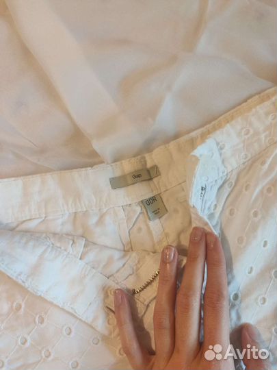 Белые шорты Gap