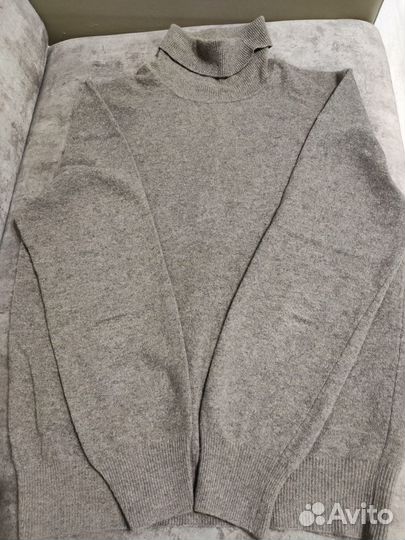 Джемперы мужские Benetton (S)