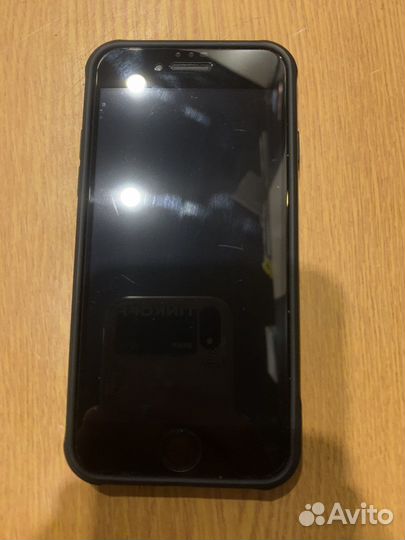 Телефон iPhone 8 64 gb