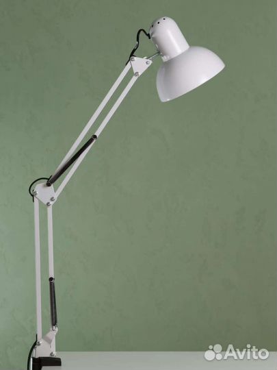 Лампа настольная/светильник на струбцине новый