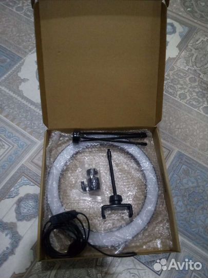 Кольцевая лампа 25 см