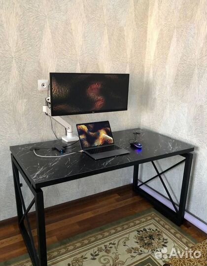 Письменный стол в стиле лофт