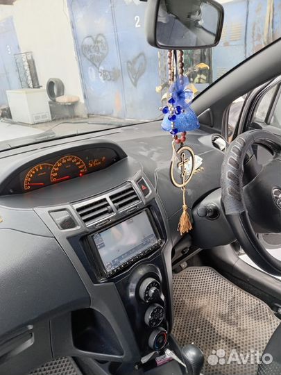 Toyota Vitz 1.3 CVT, 2010, 160 000 км