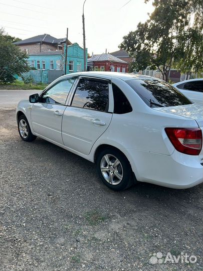 LADA Granta 1.6 МТ, 2014, 300 000 км