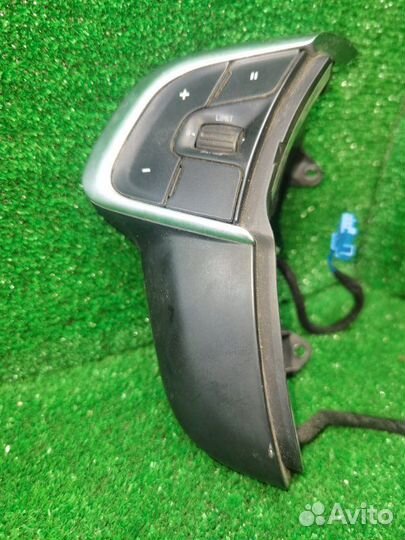 Кнопки на руль Citroen C4 седан 1.6 116Л.С 2013