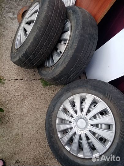 Диски штамповка на 13 с резиной и колпочками