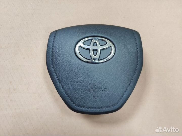 Накладка руля Toyota RAV 4 (2013-2019)