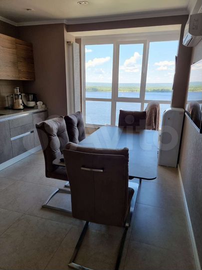 3-к. квартира, 95 м², 11/17 эт.