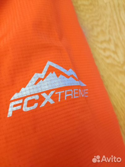 Куртка зимняя для мальчика 10-12 лет